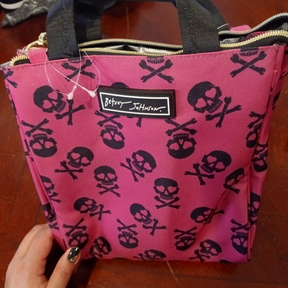 Hot Pink Betsey Johnson Skull Lunch bag